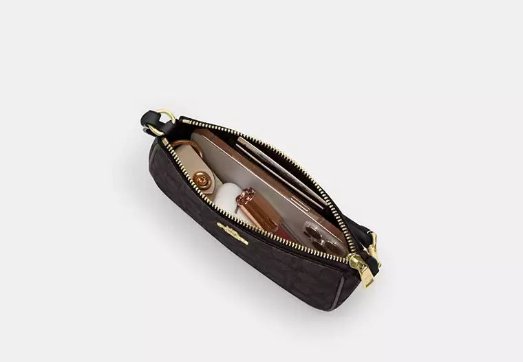 Nolita 19 In Signature Canvas